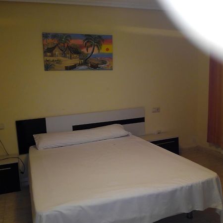 Hostal Imperial Crevillent Kültér fotó