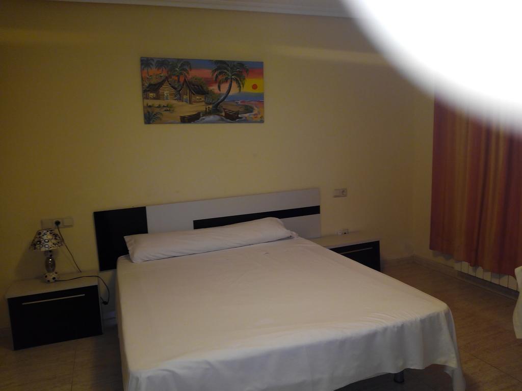 Hostal Imperial Crevillent Kültér fotó